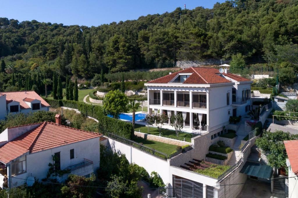 Exclusive Marnano - Center Vila